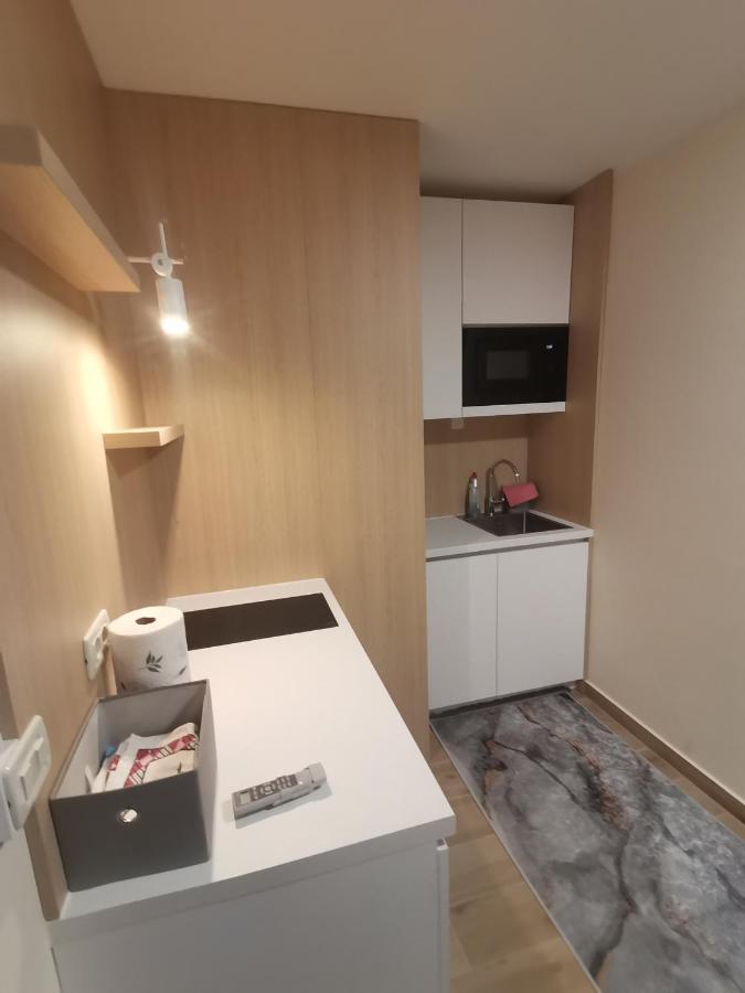 App Fratrici Apartment *